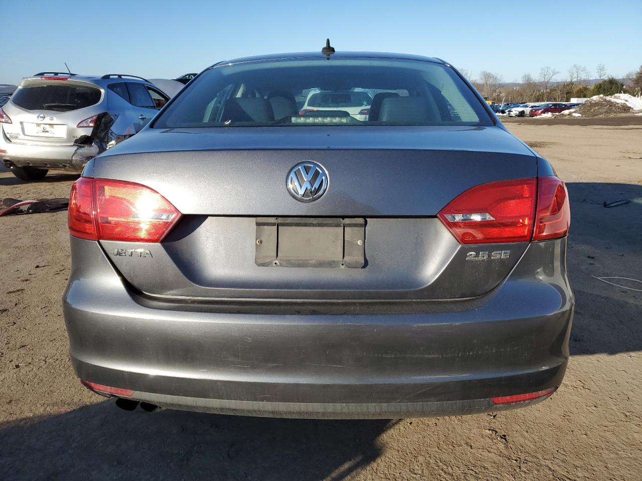 Photo 5 VIN: 3VWDZ7AJ6BM385178 - VOLKSWAGEN JETTA 