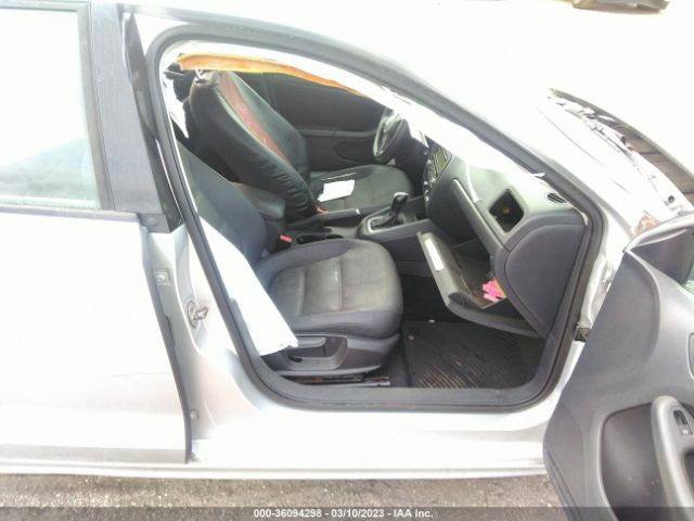 Photo 4 VIN: 3VWDZ7AJ7BM352724 - VOLKSWAGEN JETTA 