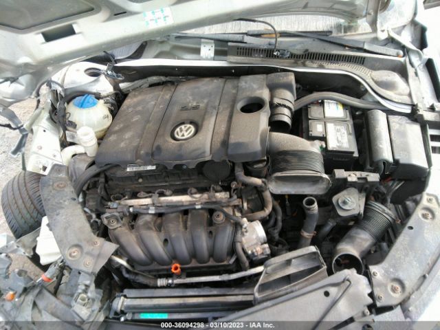 Photo 9 VIN: 3VWDZ7AJ7BM352724 - VOLKSWAGEN JETTA 