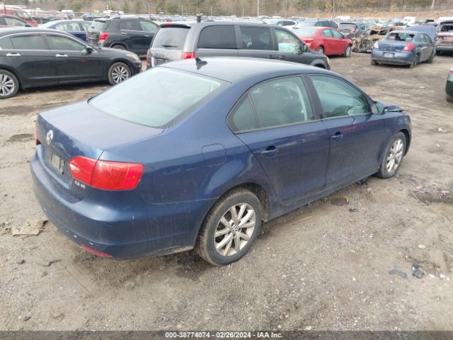 Photo 3 VIN: 3VWDZ7AJ8BM087392 - VOLKSWAGEN JETTA 