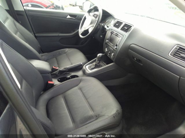 Photo 4 VIN: 3VWDZ7AJ8BM088395 - VOLKSWAGEN JETTA SEDAN 