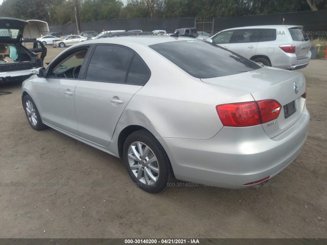 Photo 2 VIN: 3VWDZ7AJ8BM343871 - VOLKSWAGEN JETTA SEDAN 