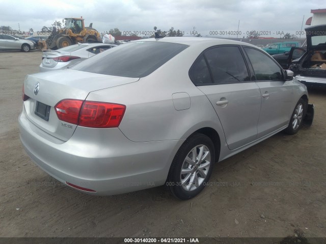 Photo 3 VIN: 3VWDZ7AJ8BM343871 - VOLKSWAGEN JETTA SEDAN 