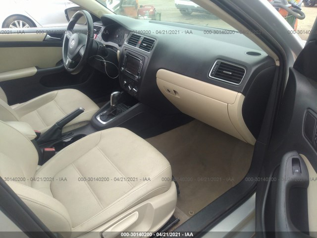 Photo 4 VIN: 3VWDZ7AJ8BM343871 - VOLKSWAGEN JETTA SEDAN 