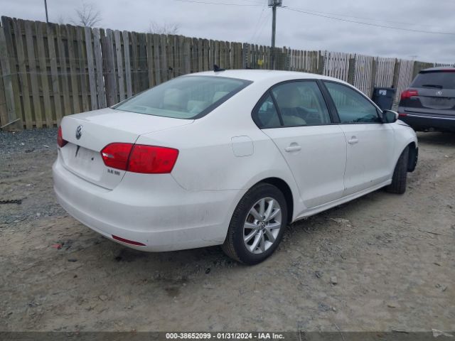 Photo 3 VIN: 3VWDZ7AJ8BM360766 - VOLKSWAGEN JETTA 