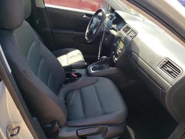 Photo 4 VIN: 3VWDZ7AJ8BM369094 - VOLKSWAGEN JETTA SE 