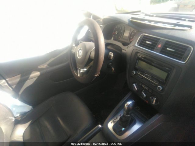 Photo 4 VIN: 3VWDZ7AJ8BM371184 - VOLKSWAGEN JETTA SEDAN 