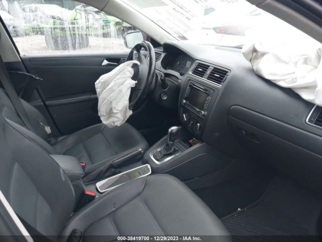 Photo 4 VIN: 3VWDZ7AJ9BM053803 - VOLKSWAGEN JETTA 