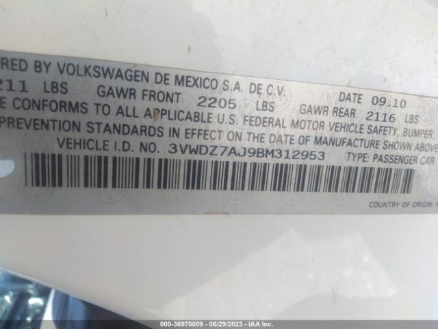 Photo 8 VIN: 3VWDZ7AJ9BM312953 - VOLKSWAGEN JETTA SEDAN 