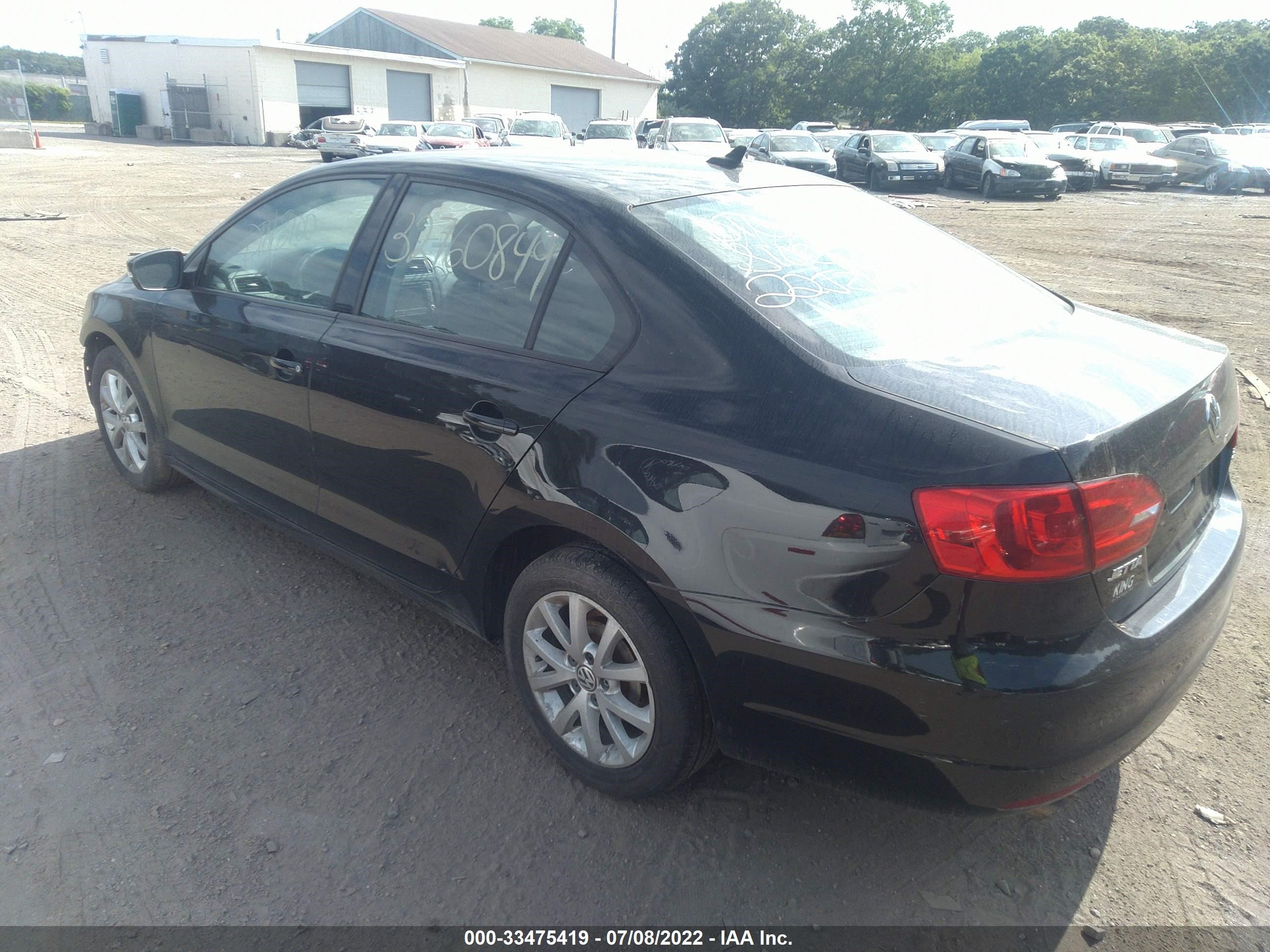 Photo 2 VIN: 3VWDZ7AJ9BM320325 - VOLKSWAGEN JETTA 