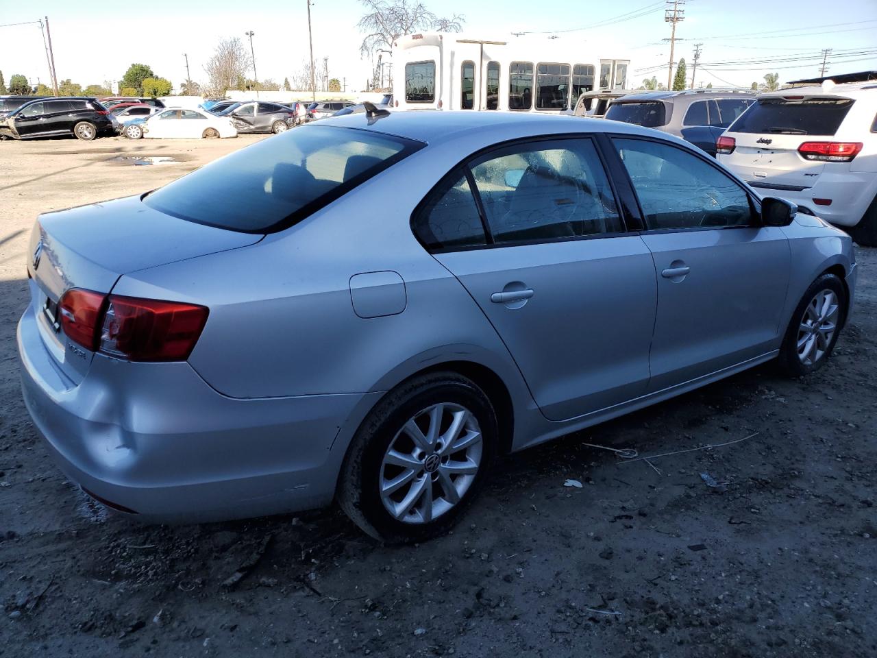 Photo 2 VIN: 3VWDZ7AJ9BM331924 - VOLKSWAGEN JETTA 