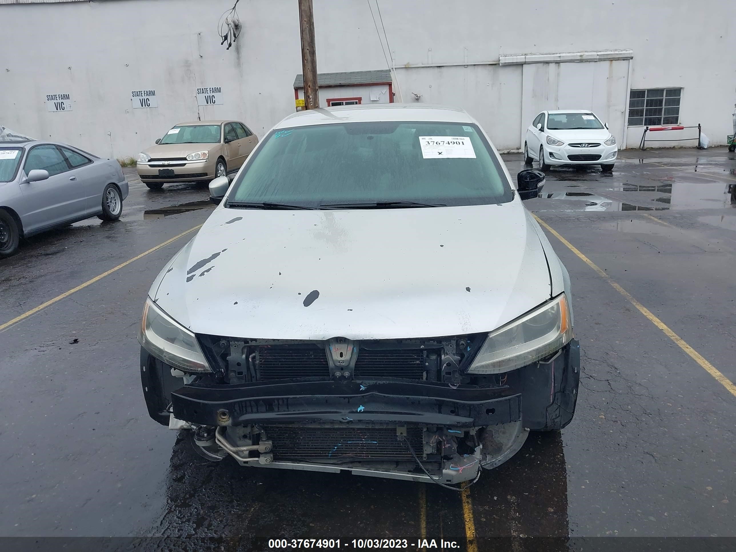 Photo 12 VIN: 3VWDZ7AJ9BM369203 - VOLKSWAGEN JETTA 