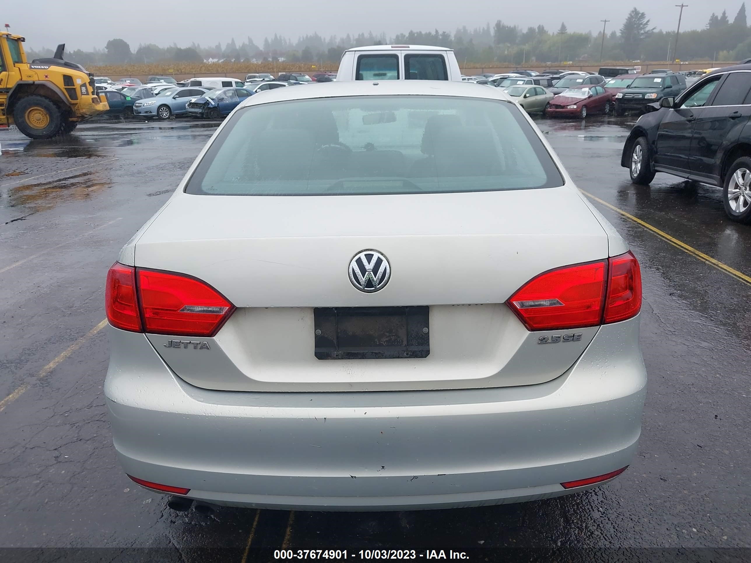 Photo 16 VIN: 3VWDZ7AJ9BM369203 - VOLKSWAGEN JETTA 