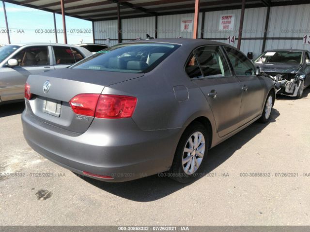 Photo 3 VIN: 3VWDZ7AJ9BM392125 - VOLKSWAGEN JETTA SEDAN 