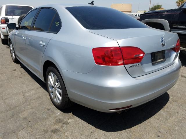 Photo 2 VIN: 3VWDZ7AJXBM390903 - VOLKSWAGEN JETTA SE 