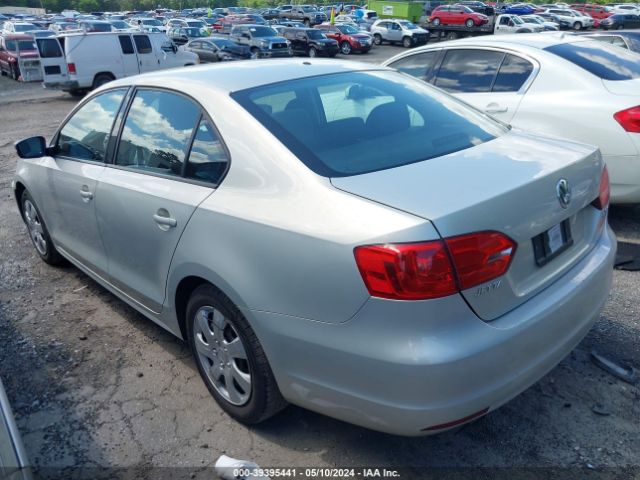 Photo 2 VIN: 3VWDZ7AJXBM392912 - VOLKSWAGEN JETTA 