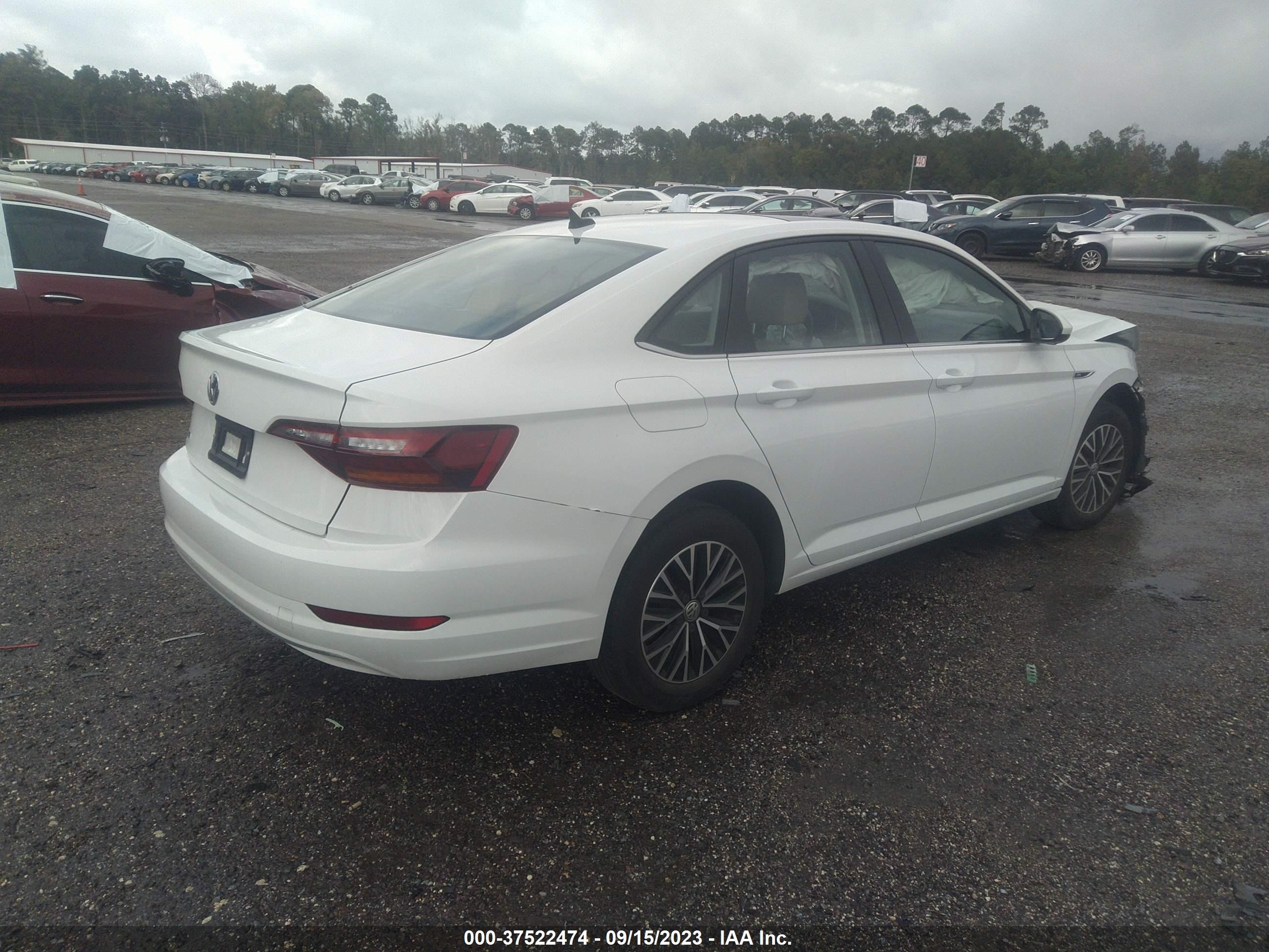 Photo 3 VIN: 3VWE57BU6KM249142 - VOLKSWAGEN JETTA 