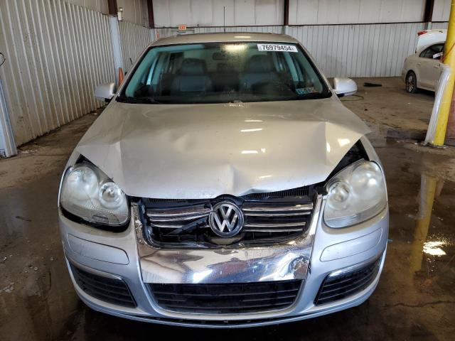 Photo 4 VIN: 3VWEF71K07M174670 - VOLKSWAGEN JETTA WOLF 