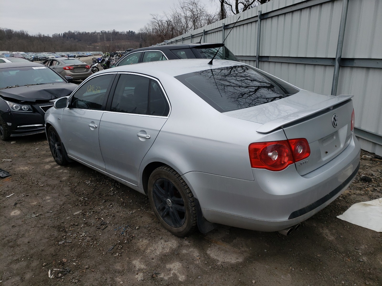 Photo 2 VIN: 3VWEF71K17M168795 - VOLKSWAGEN JETTA WOLF 