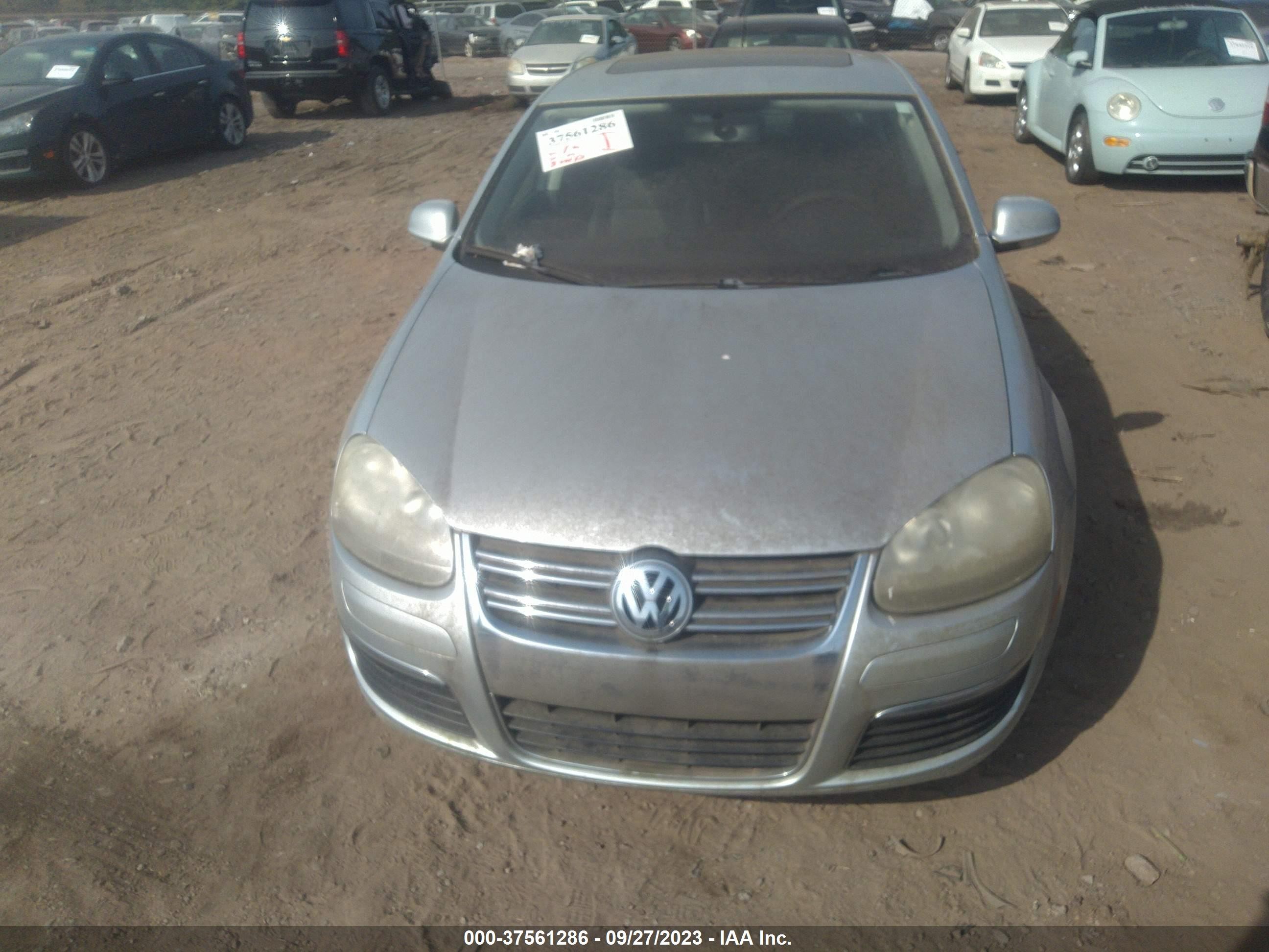 Photo 5 VIN: 3VWEF71K47M077259 - VOLKSWAGEN JETTA 