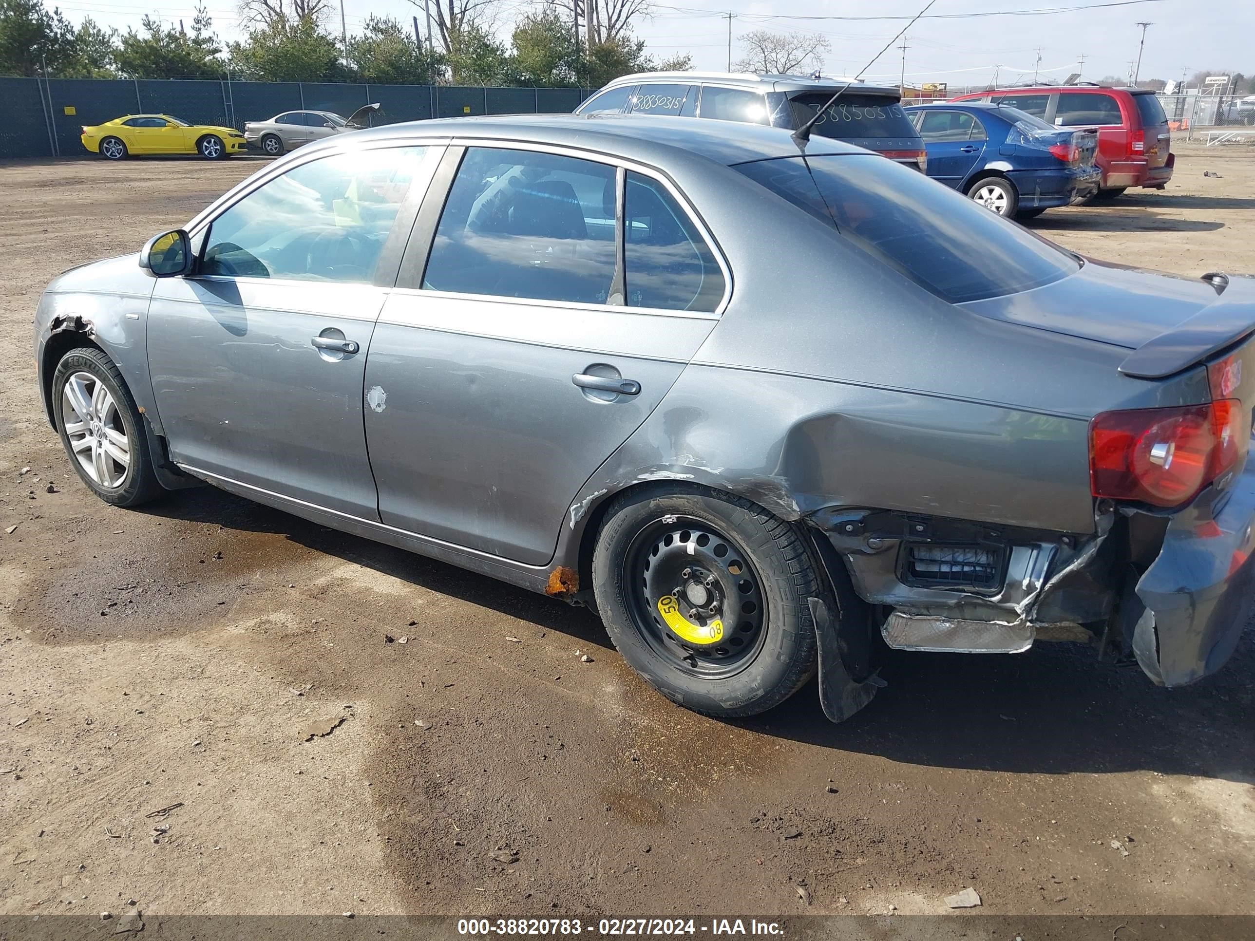 Photo 5 VIN: 3VWEF71K77M061069 - VOLKSWAGEN JETTA 