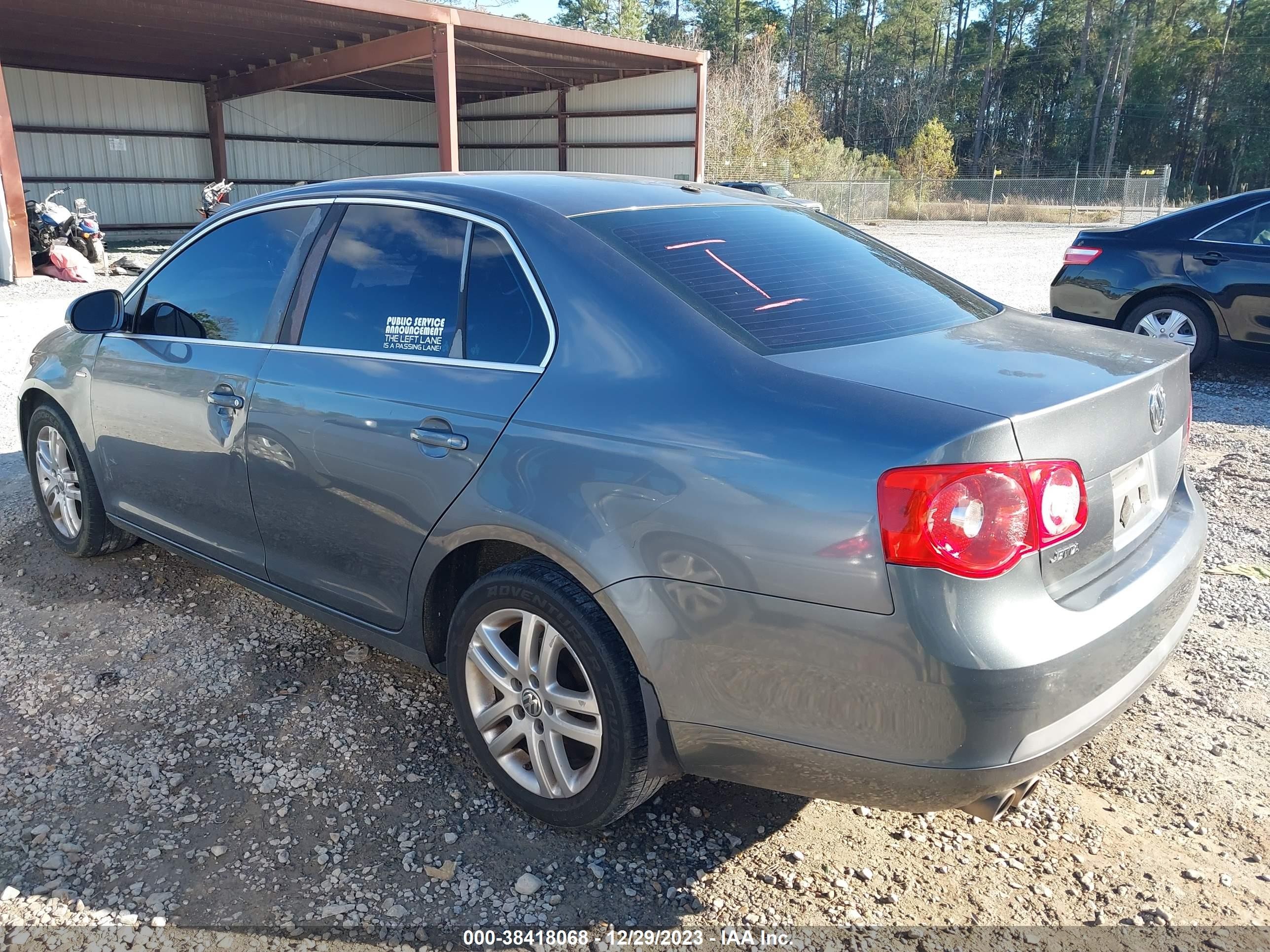 Photo 2 VIN: 3VWEF71K77M168302 - VOLKSWAGEN JETTA 