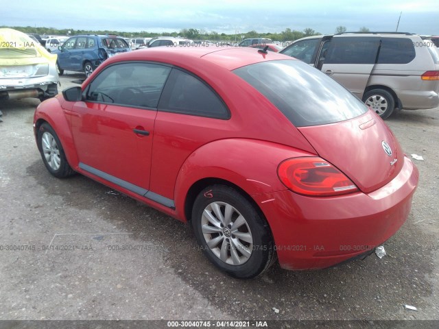 Photo 2 VIN: 3VWF17AT0EM636363 - VOLKSWAGEN BEETLE COUPE 