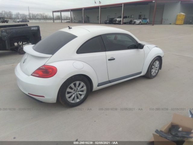 Photo 3 VIN: 3VWF17AT0EM657780 - VOLKSWAGEN BEETLE COUPE 