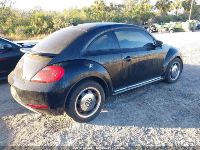 Photo 3 VIN: 3VWF17AT0FM611822 - VOLKSWAGEN BEETLE 