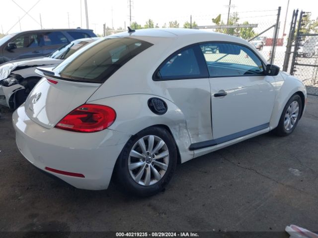 Photo 3 VIN: 3VWF17AT0GM629433 - VOLKSWAGEN BEETLE 