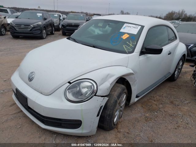 Photo 1 VIN: 3VWF17AT1FM619993 - VOLKSWAGEN BEETLE 