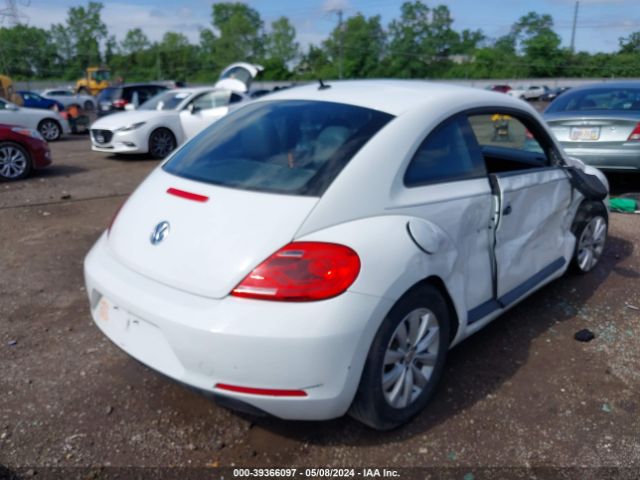 Photo 3 VIN: 3VWF17AT1FM654906 - VOLKSWAGEN BEETLE 