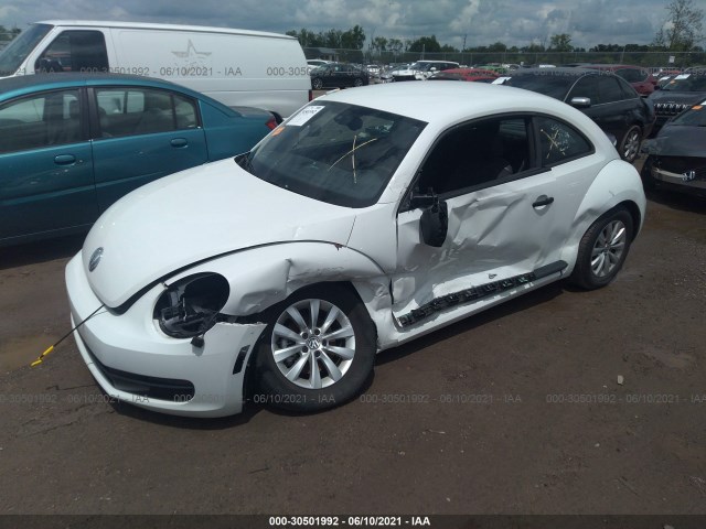 Photo 1 VIN: 3VWF17AT1GM601107 - VOLKSWAGEN BEETLE 