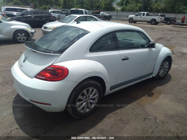 Photo 3 VIN: 3VWF17AT1GM601107 - VOLKSWAGEN BEETLE 