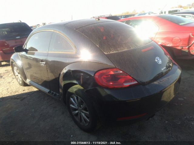 Photo 2 VIN: 3VWF17AT2GM605179 - VOLKSWAGEN BEETLE COUPE 