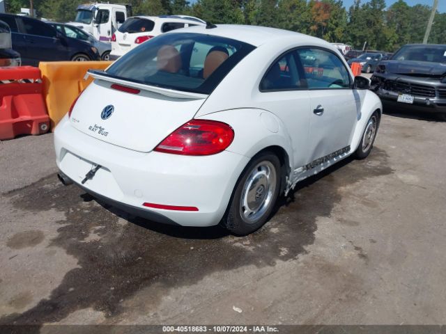 Photo 3 VIN: 3VWF17AT2GM632463 - VOLKSWAGEN BEETLE 