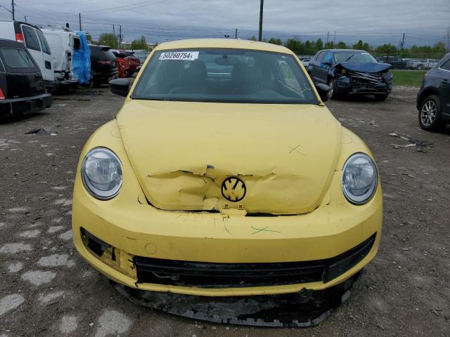 Photo 4 VIN: 3VWF17AT3FM605092 - VOLKSWAGEN BEETLE 