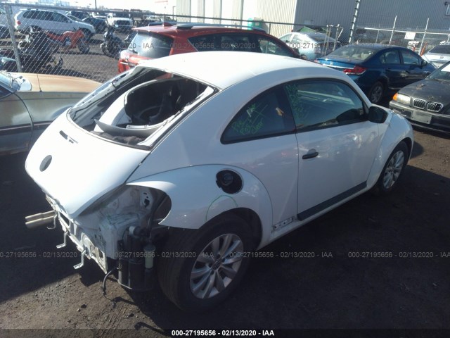 Photo 3 VIN: 3VWF17AT3FM631949 - VOLKSWAGEN BEETLE COUPE 