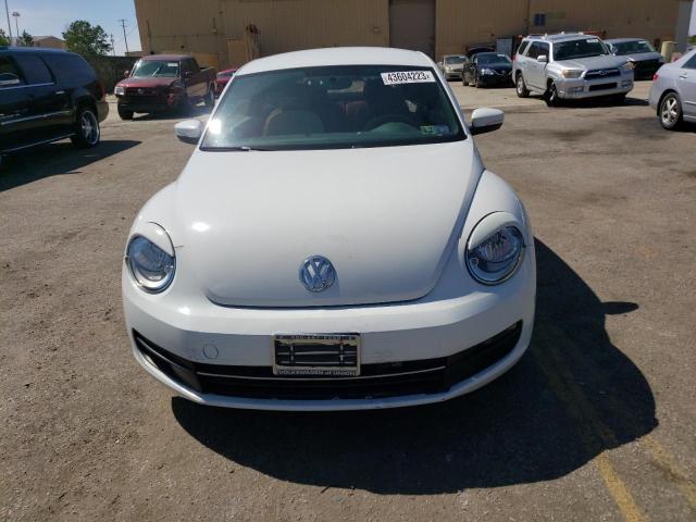 Photo 4 VIN: 3VWF17AT3FM656706 - VOLKSWAGEN BEETLE 1.8 