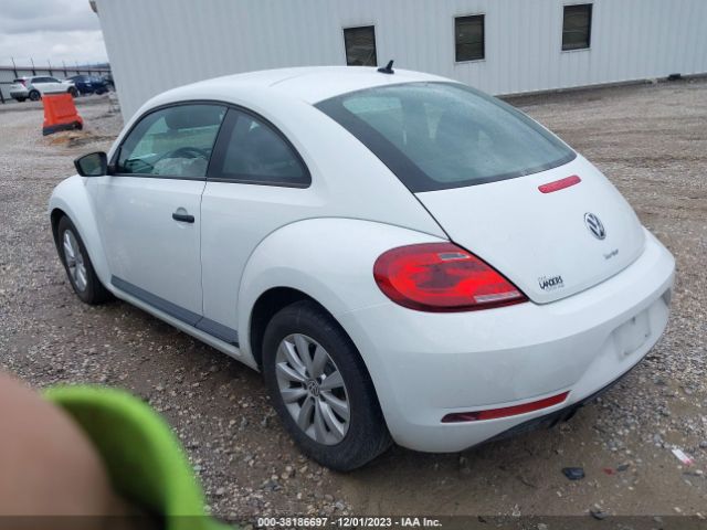 Photo 2 VIN: 3VWF17AT3HM628150 - VOLKSWAGEN BEETLE 