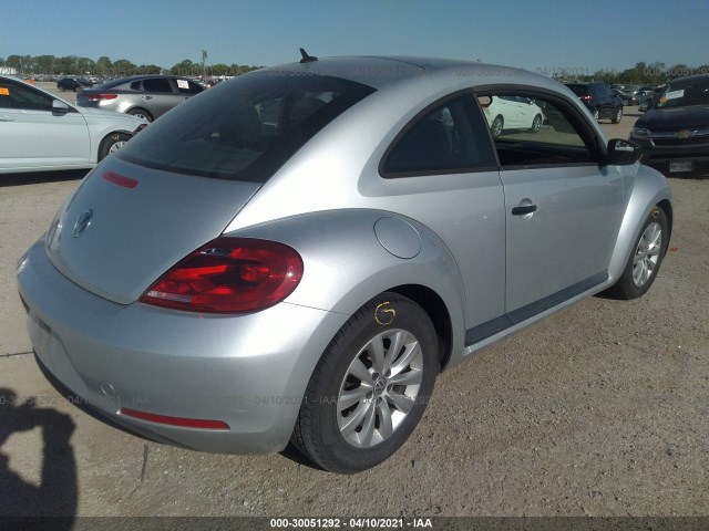 Photo 3 VIN: 3VWF17AT4EM636348 - VOLKSWAGEN BEETLE COUPE 