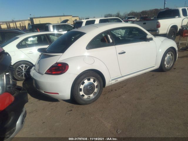 Photo 3 VIN: 3VWF17AT4FM610866 - VOLKSWAGEN BEETLE COUPE 