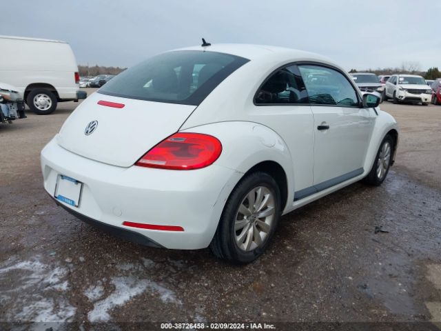 Photo 3 VIN: 3VWF17AT4FM650686 - VOLKSWAGEN BEETLE 