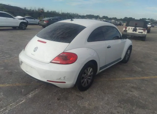 Photo 3 VIN: 3VWF17AT4GM609010 - VOLKSWAGEN BEETLE COUPE 