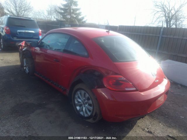 Photo 2 VIN: 3VWF17AT4GM619939 - VOLKSWAGEN BEETLE COUPE 