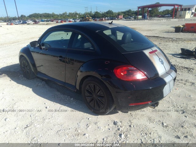 Photo 2 VIN: 3VWF17AT5FM606583 - VOLKSWAGEN BEETLE COUPE 