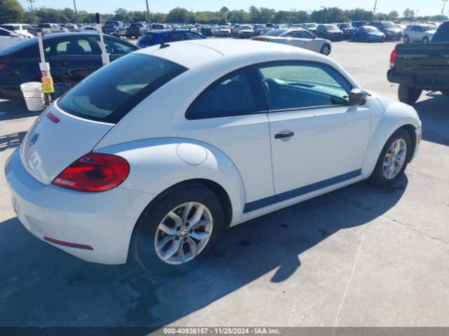 Photo 3 VIN: 3VWF17AT5FM643018 - VOLKSWAGEN BEETLE 