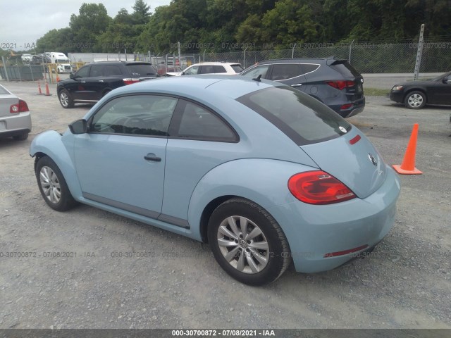 Photo 2 VIN: 3VWF17AT5GM606245 - VOLKSWAGEN BEETLE COUPE 