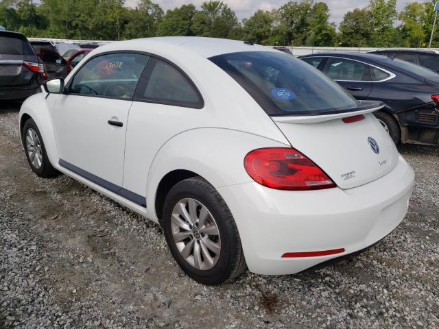 Photo 2 VIN: 3VWF17AT5GM635972 - VOLKSWAGEN BEETLE 