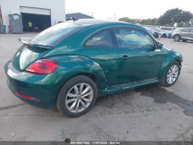 Photo 3 VIN: 3VWF17AT5HM630367 - VOLKSWAGEN BEETLE 